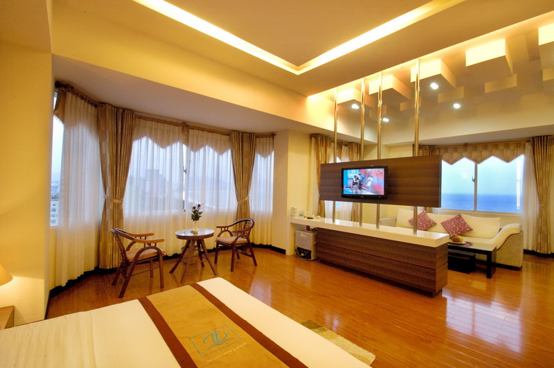 The Light Hotel 